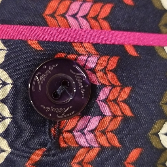 💕TRINA TURK💕 Ira 3 100% Silk Pajama Style Top ~ Fairisle Print Medium M NWT - Picture 13 of 16